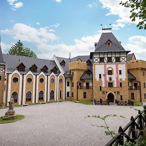 4* Hotel Zamek Luzec & Wellness
